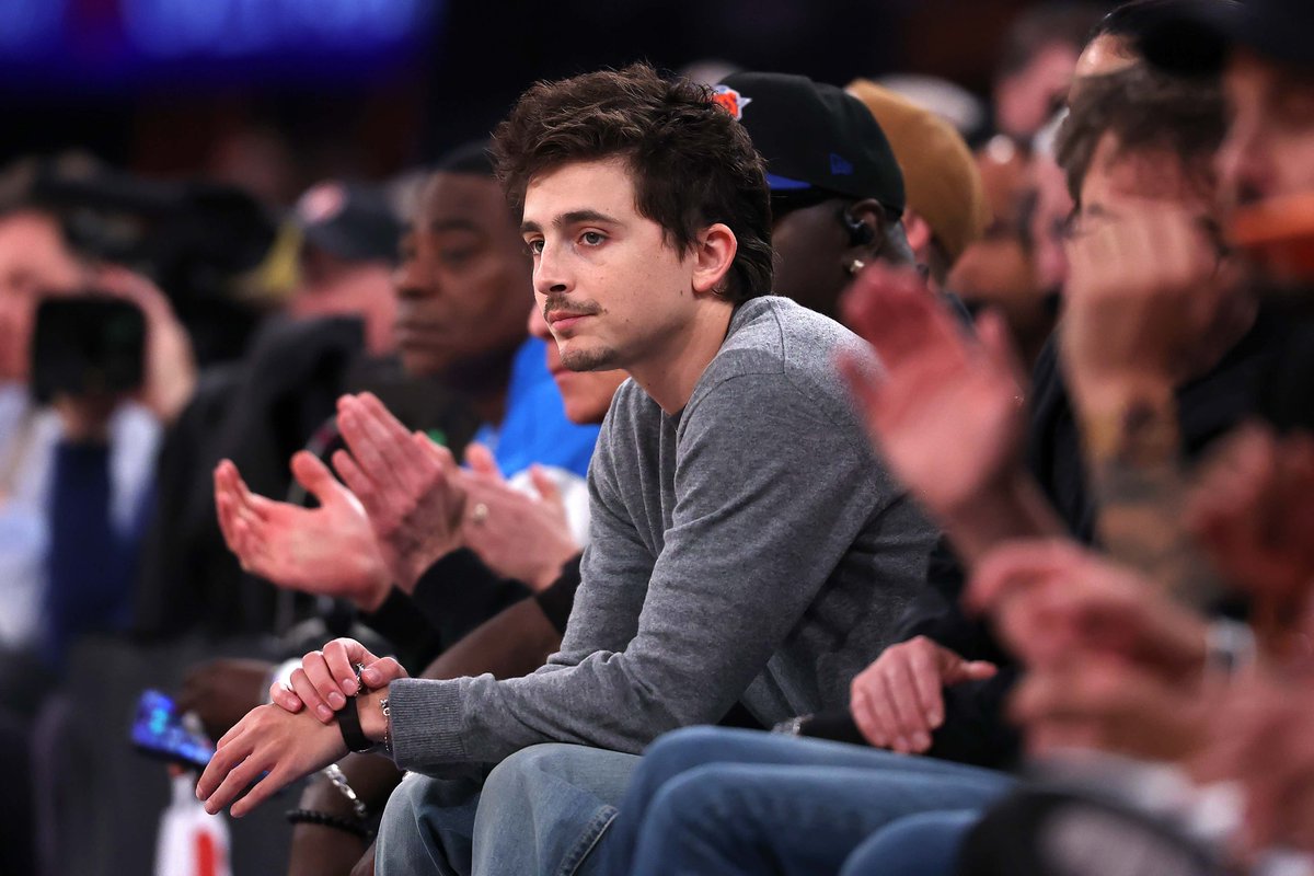 Chicks in the Office: No Met Gala means Timothée Chalamet has his plus one Kylie Jenner back by his side at the Knicks playoff game 🏀 https:/
