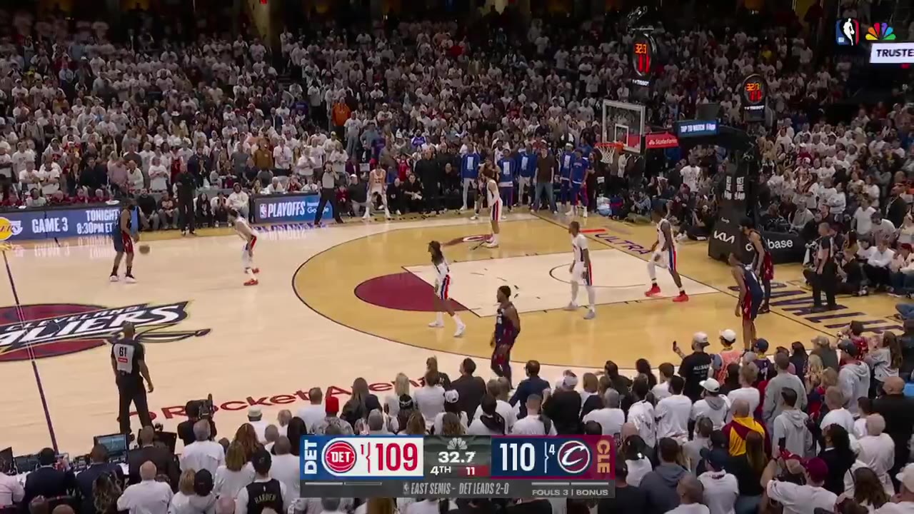 Jeff D. Lowe: WIN IS A WIN.

Frustrating game that turned into a fun ending. Big time stuff from James Harden to make up for Game 2! #
