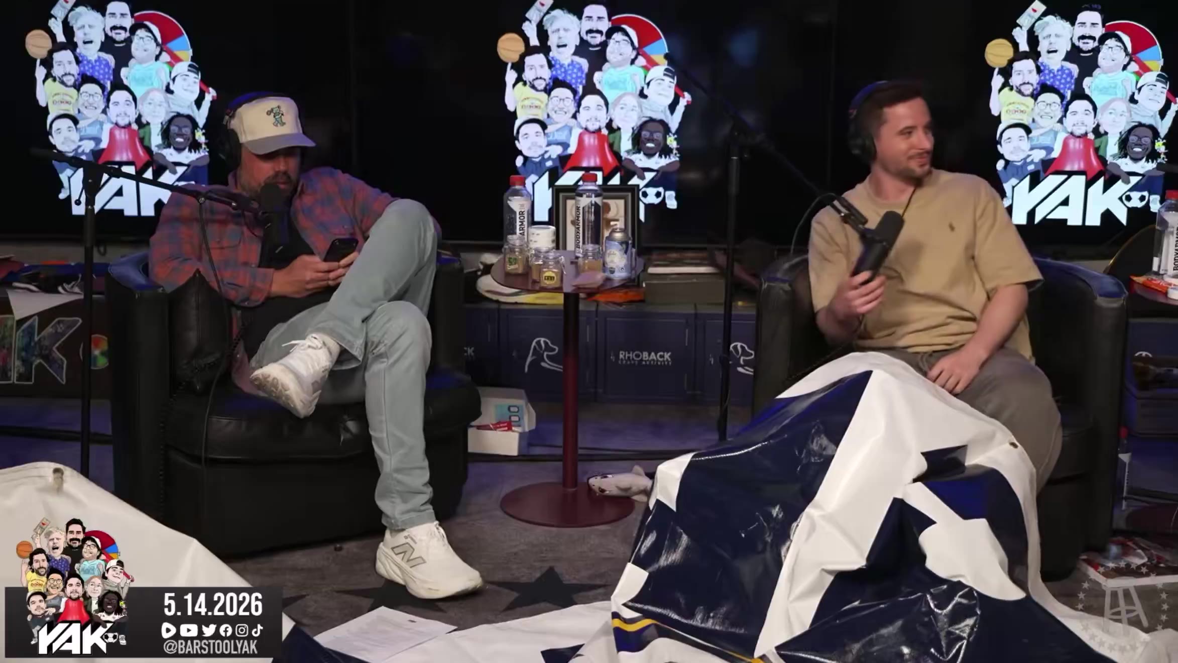 Viva La Stool: Eddie is crying laughing thinking about all the things that White Sox Dave’s car has been through https://t.co/ZFITZkLbJ