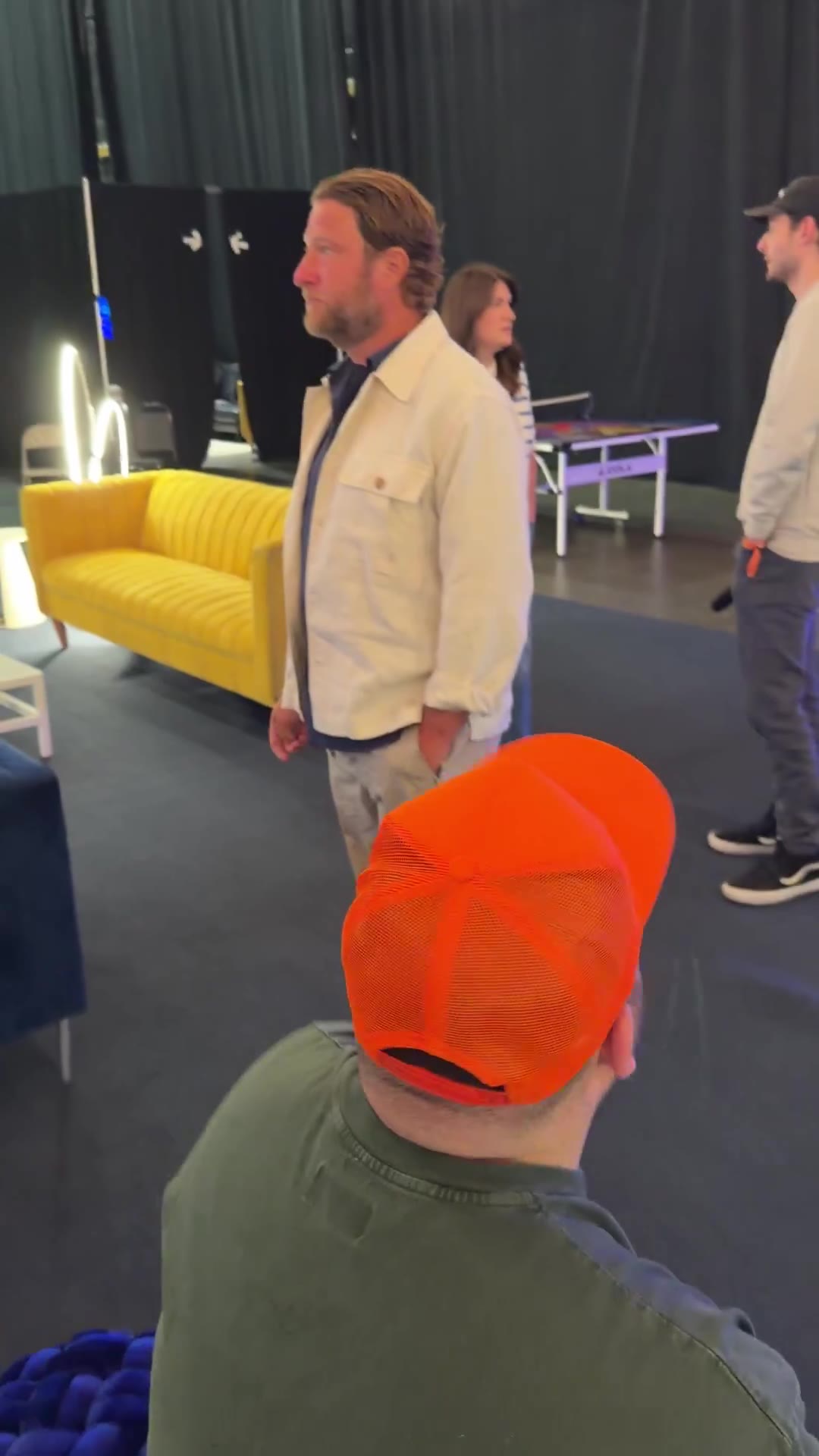 Dave Portnoy: We’ve been here 15 seconds and @Jerrythekid21 is already playing video games https://t.co/oTHGZXn2Vs