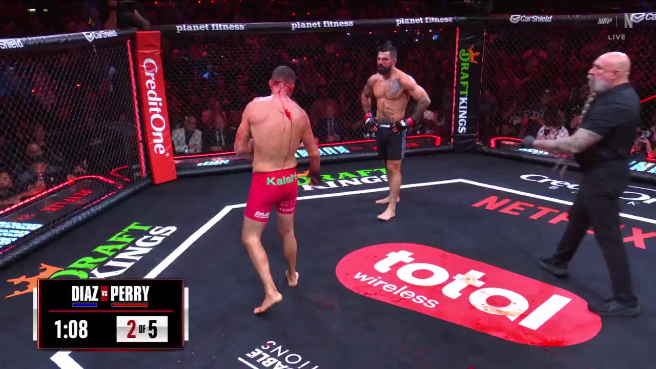Barstool Sports: Nate Diaz is leaking blood EVERYWHERE https://t.co/1FhhsKwWlm