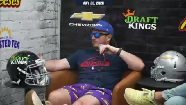 Gaz: Jesus, Pardon My Glaze much https://t.co/x1PouXccPn