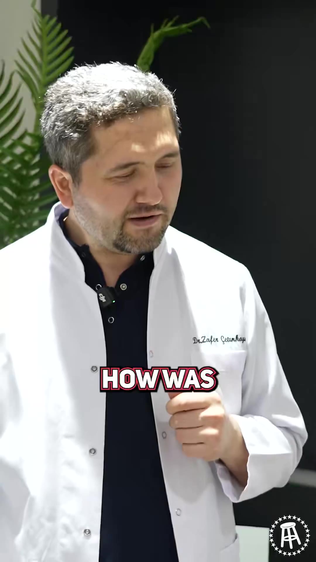 Viva La Stool: No one puts themselves in difficult situations quite like Mintzy.

Right after his hair transplant procedure, he was cau