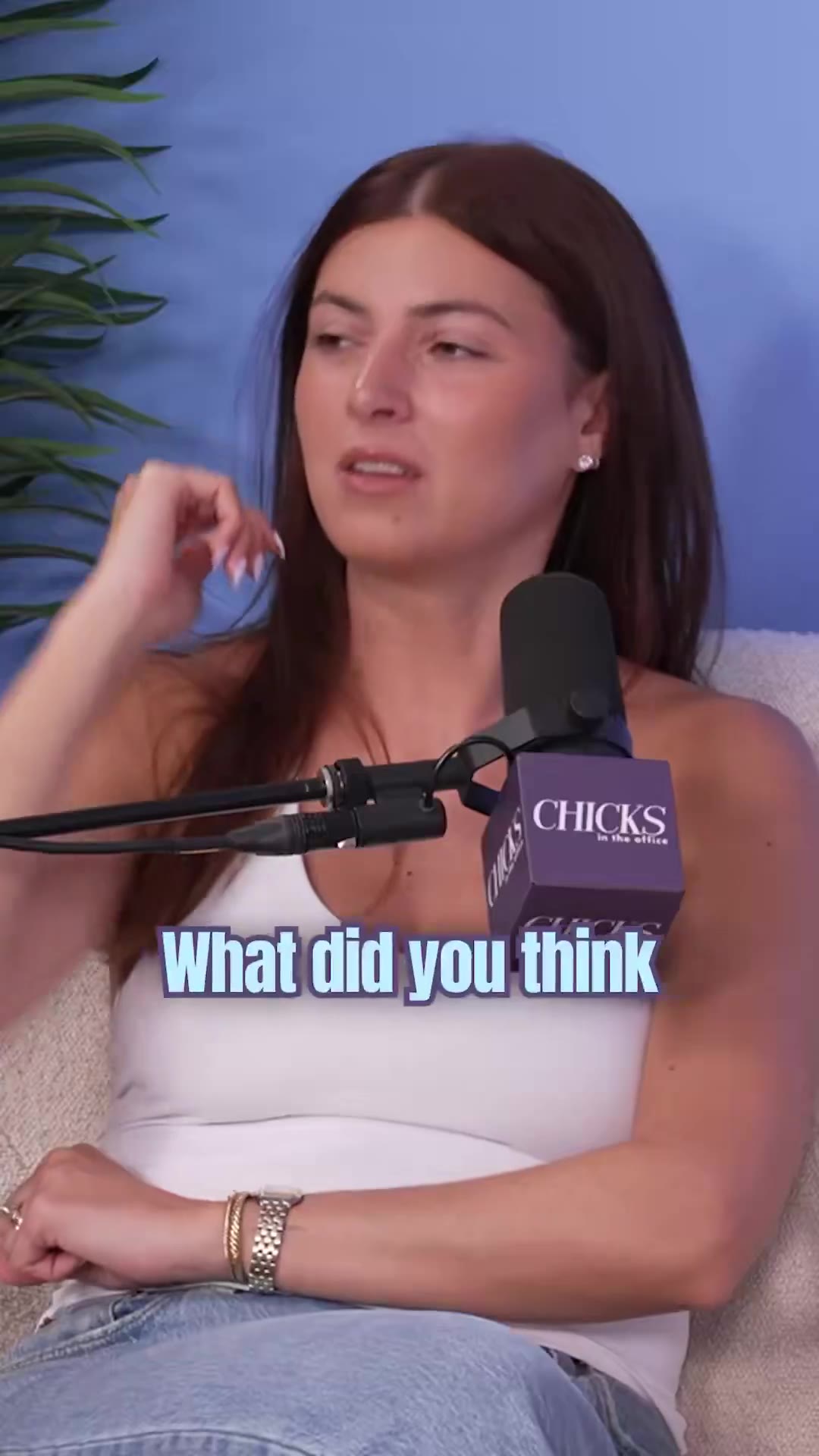 Chicks in the Office: That’s Travis Kelce’s *fiancé! https://t.co/qF7Fxvfl4j