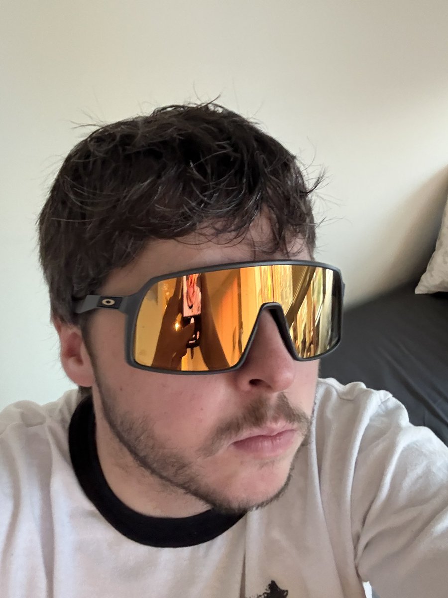 TJ: Friday night. Oakleys are on. Anything can happen. https://t.co/FvKT0eCulG https://t.co/RkkLuyJPvq