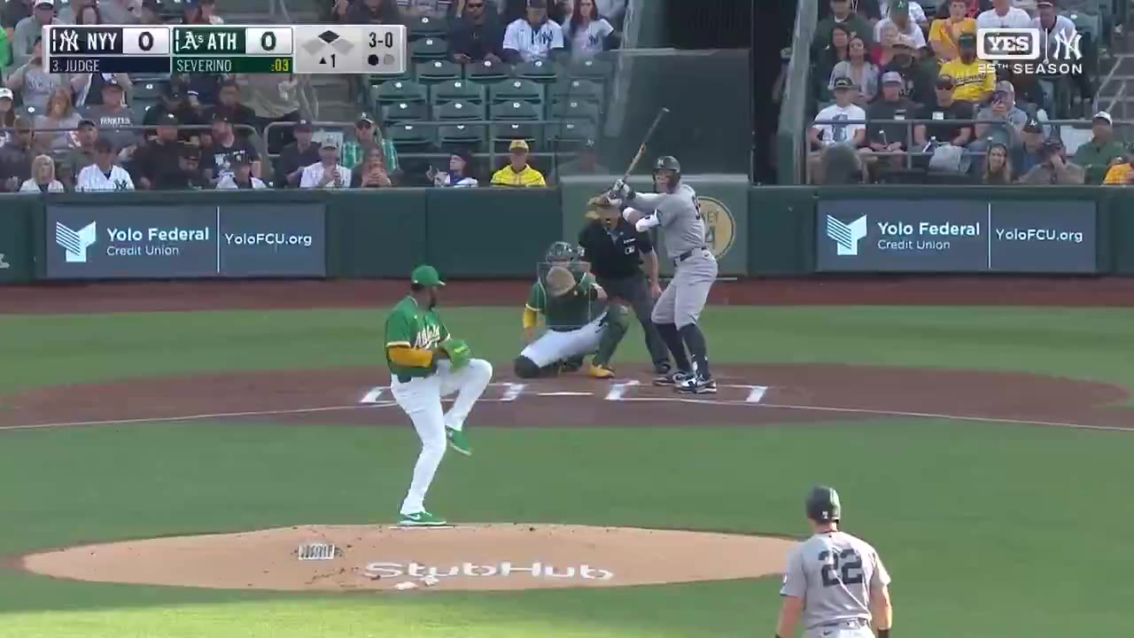 Eric Hubbs: Some RISP success in the first inning to reward the night owls 

https://t.co/FIV2q8tKFb