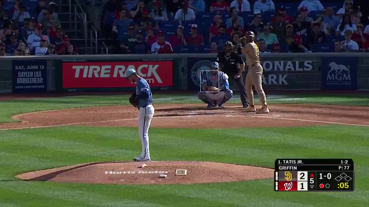 Jared Carrabis: LADIES AND GENTLEMEN, FERNANDO TATIS JR. HAS HIT A HOME RUN‼️‼️ https://t.co/9hSOnecxYc