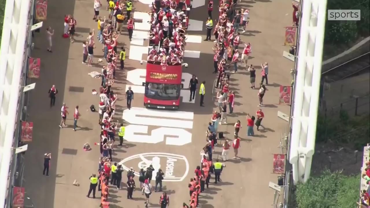 Big Cat: You gotta figure out a way to do the EPL Parade before the Champions League Final or at least a week after. Brutal timin