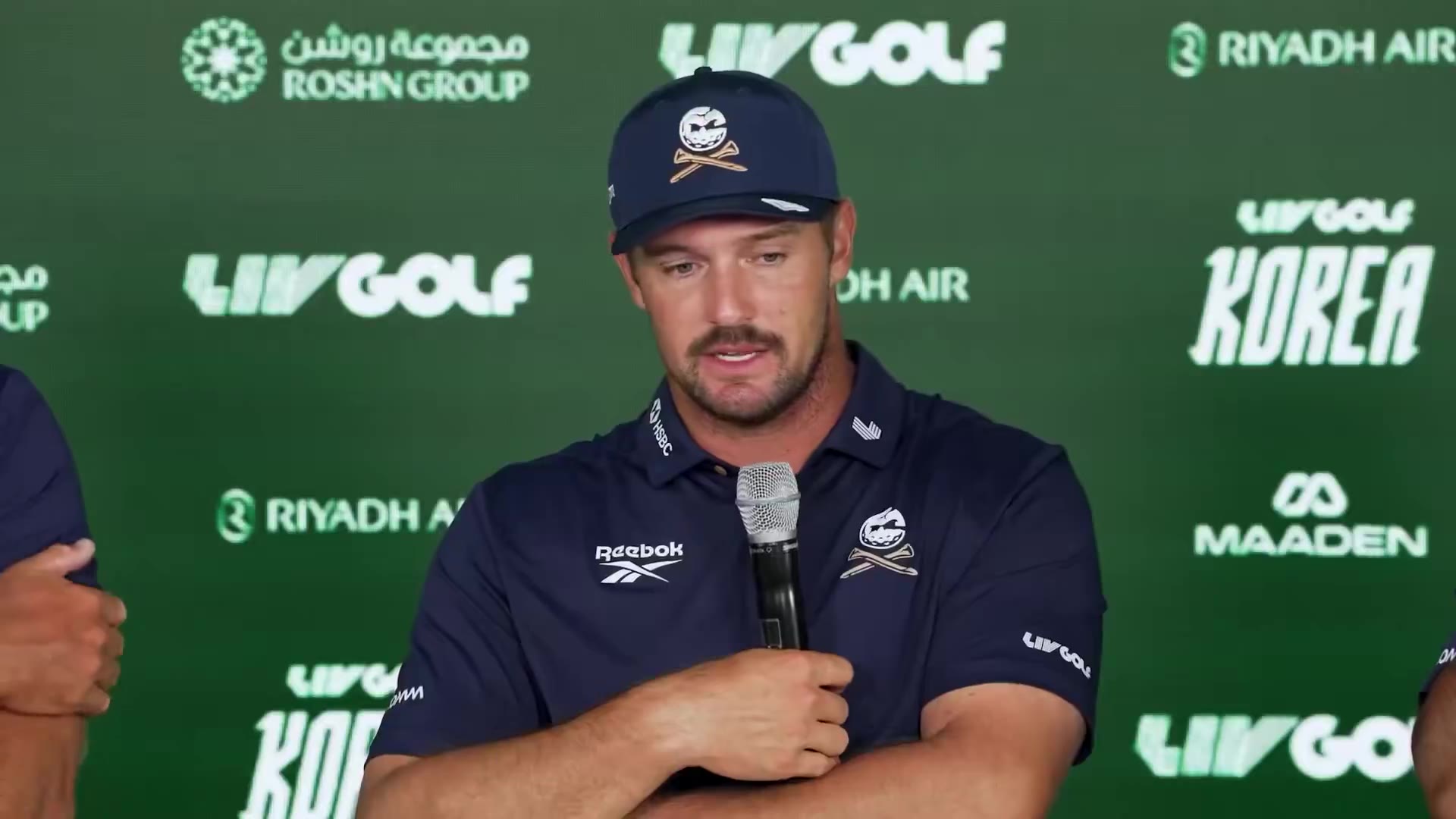 Fore Play: Bryson was using AI on the range to help fix his swing 👀

Thoughts on his latest experiment? https://t.co/8lsaA6SYhB