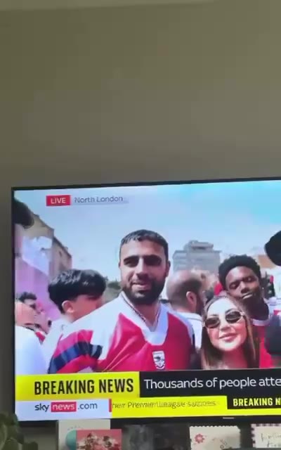 Barstool Sports: This Arsenal fan must think there’s a second leg of the UCL final https://t.co/V4LiyLpTIq
