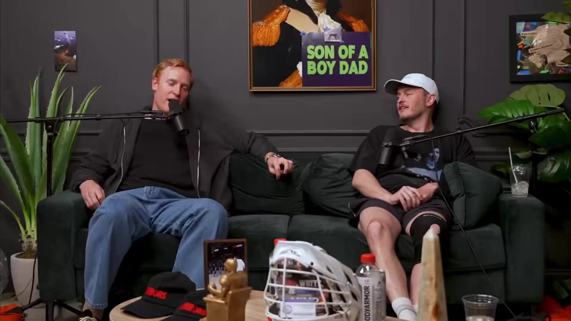 Viva La Stool: “I had an awesome time with Trent” -Francis

“Of course. Trent’s the man” -@lilsamsquanch66 https://t.co/F9rhQVWWjq