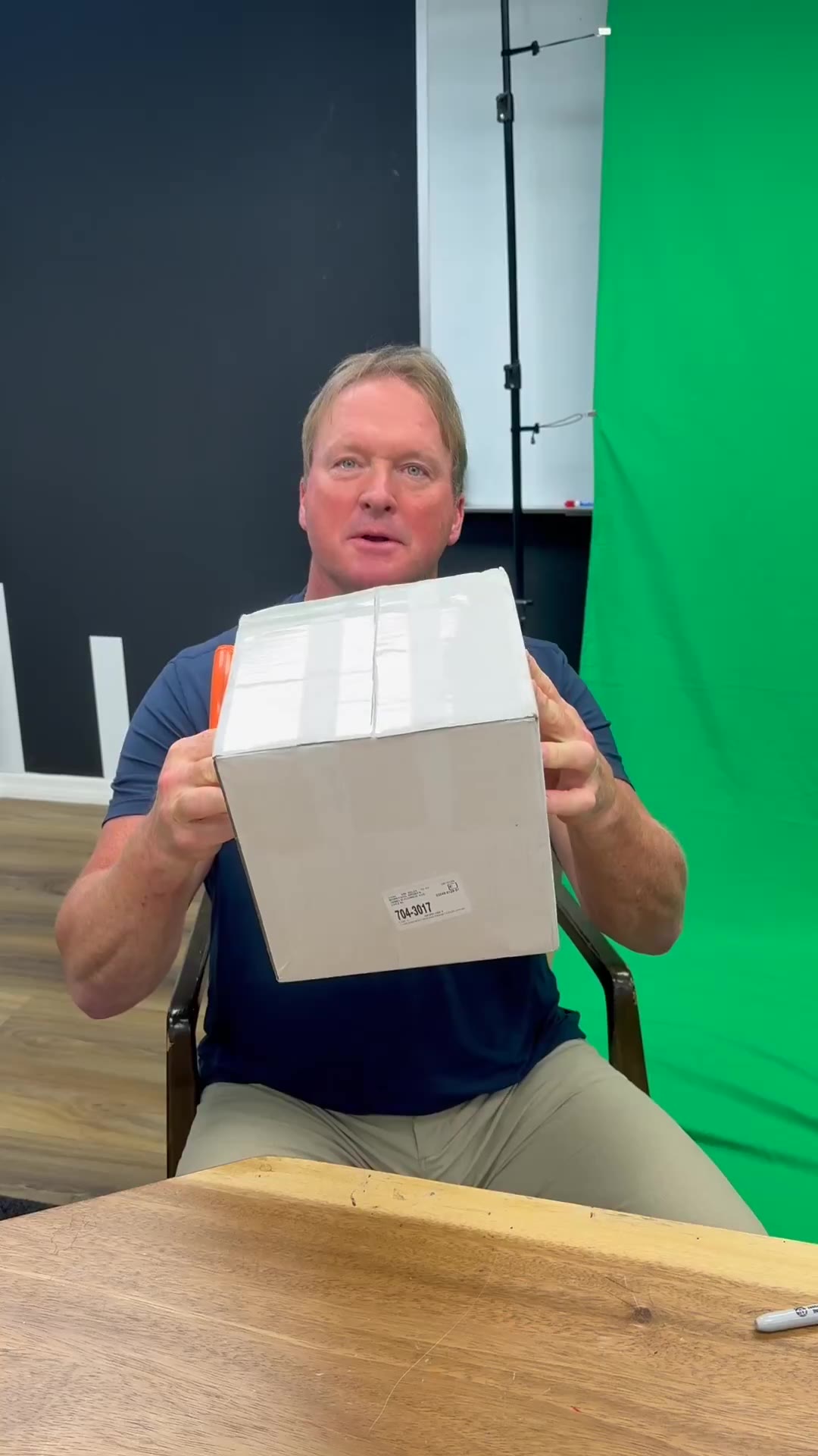 Jon Gruden: Hey look at this box we got here!

It's from the @Internetinvite... I'M INVITED!

Can't wait to see everyone at this inc
