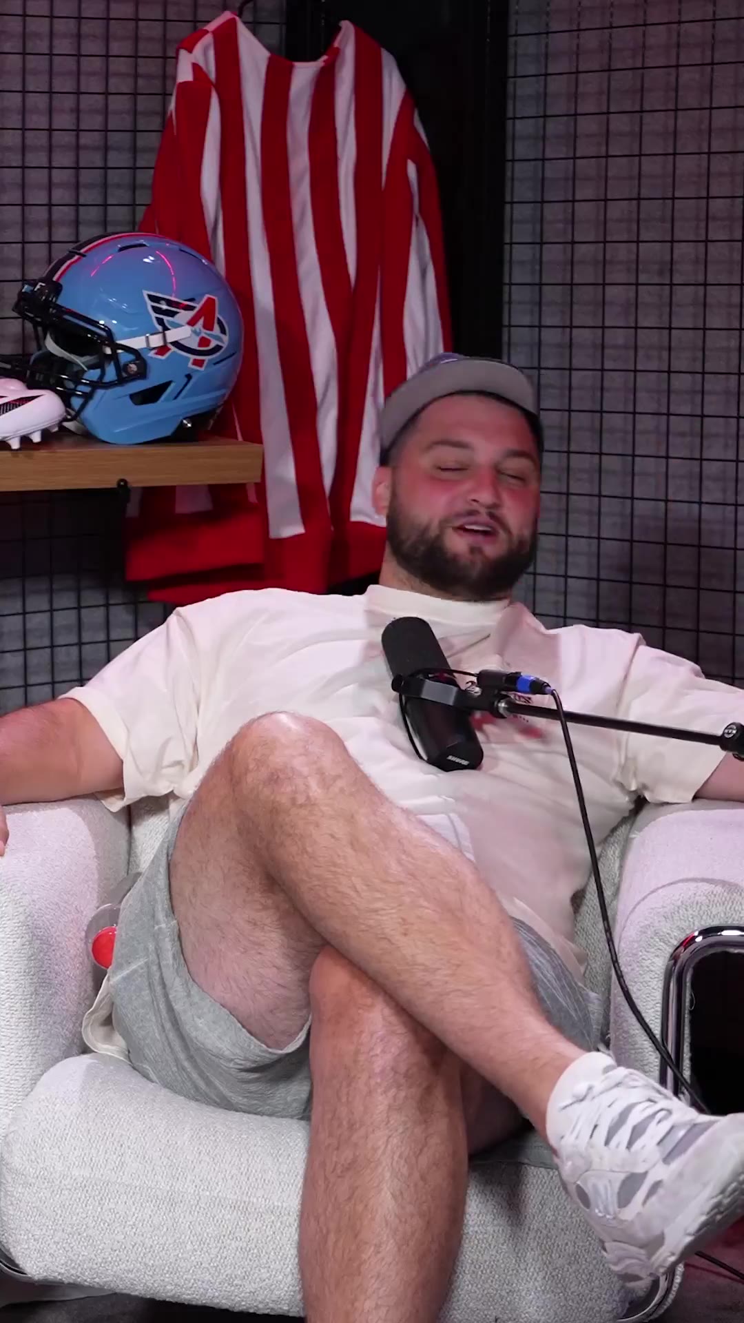 Dana Beers: I am a firm believer that legos can still be sick as an adult

New @barstoolbigboys out now:

https://t.co/sg1oB85ZRF ht