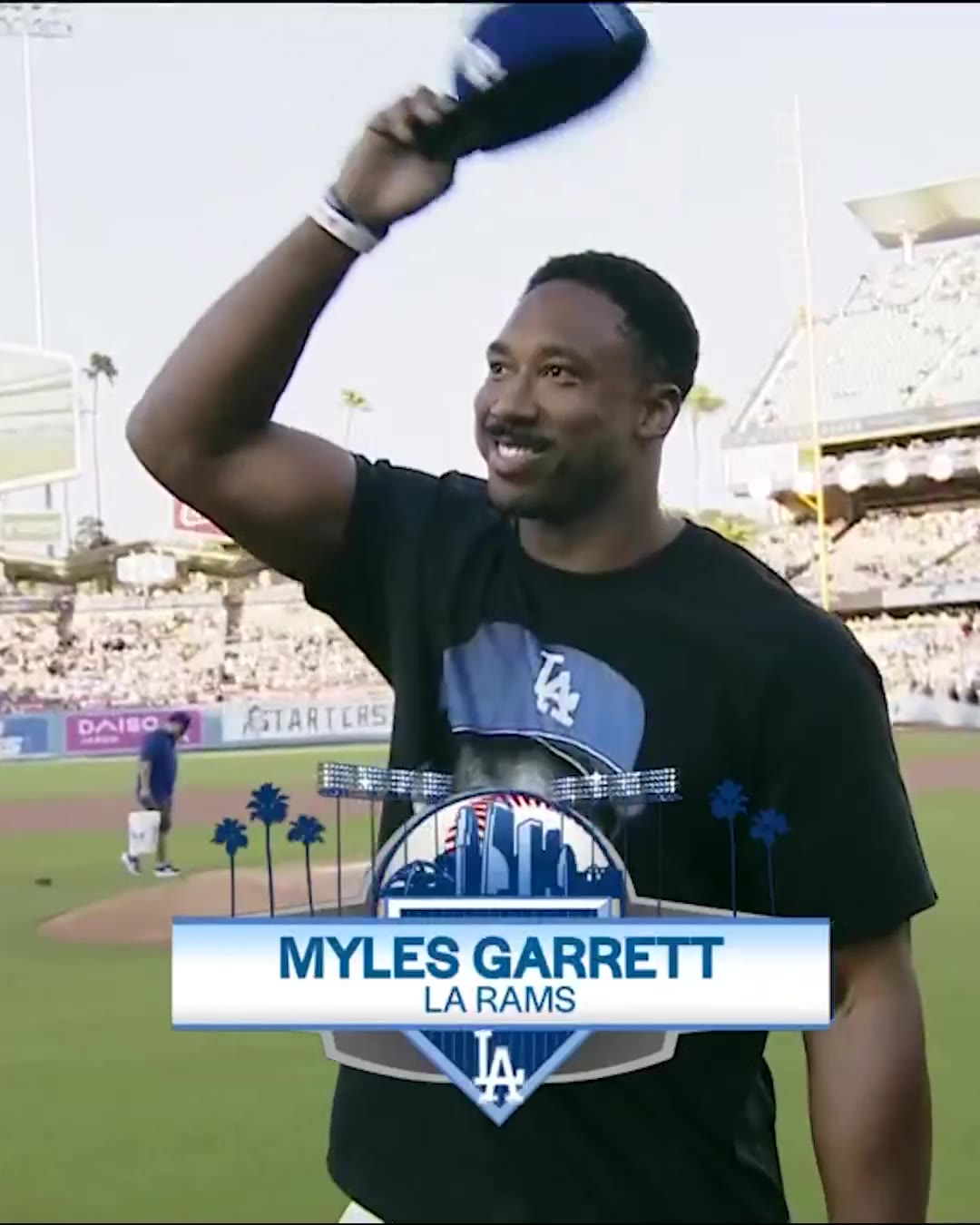 Barstool Baseball: The Dodgers really just be signing everyone man  https://t.co/f1LI4LsGGF
