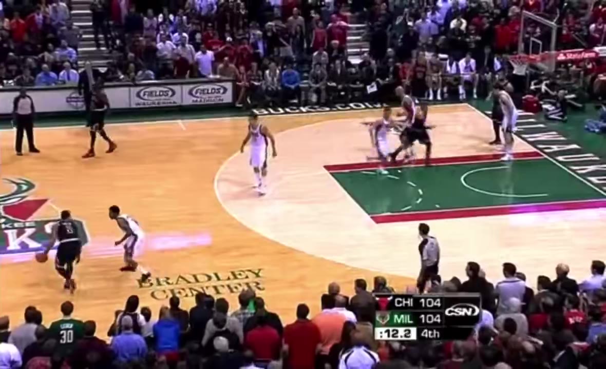 Barstool Chicago: “LET ME STEP BACK AND KISS MYSELF!” 

Stacey King and DRose were a match made in heaven.  https://t.co/ZKM3gs7a25