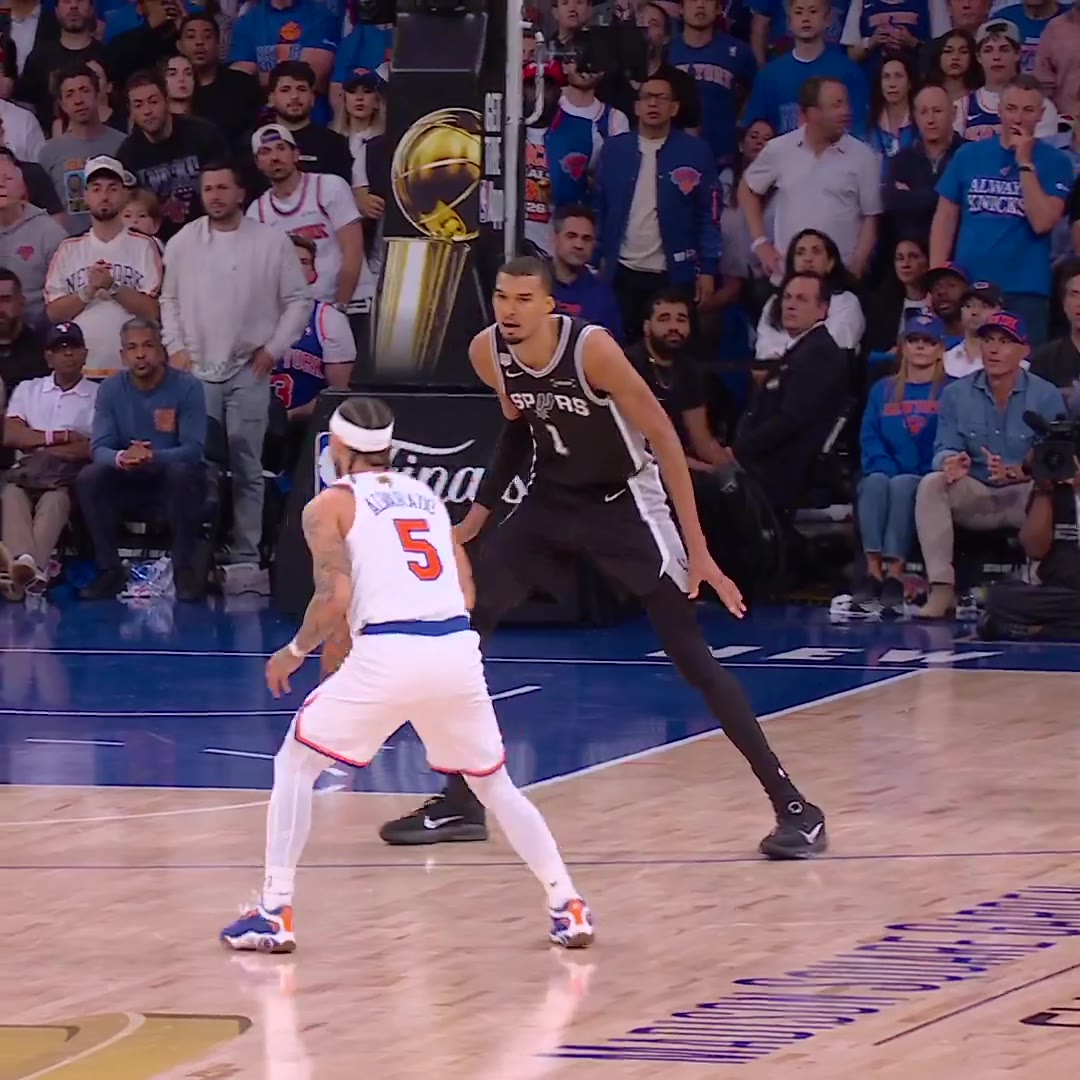 Barstool Sports: The last 5 minutes of the Knicks’ unreal comeback with nothing but the sounds of Madison Square Garden https://t.co/yCgw