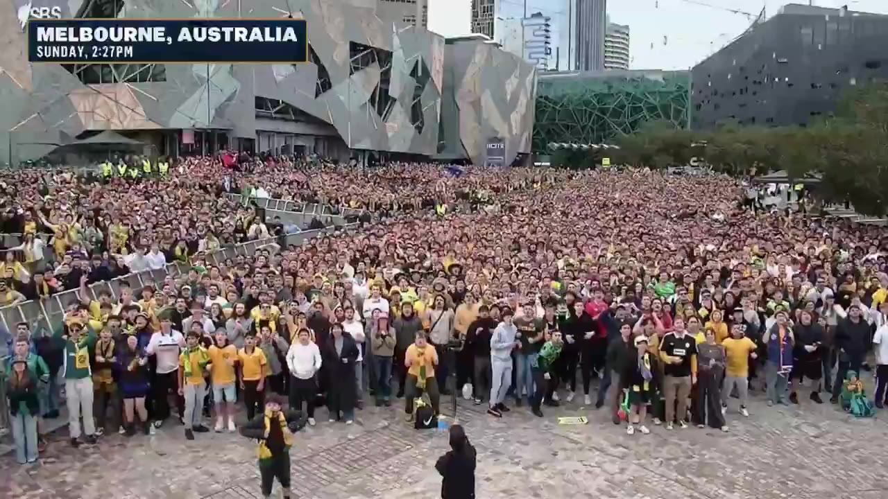Barstool Sports: Meanwhile in Melbourne

Mayhem after the Aussies pulled off the upset of Turkey in their World Cup opener  https://t.co/