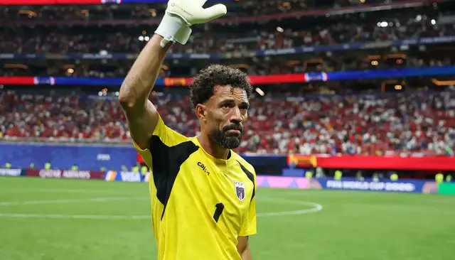 Barstool Sports: After tying Spain 0-0 earlier today, Cape Verde's 40-year old goalie has gained over TWO MILLION Instagram followers 

O