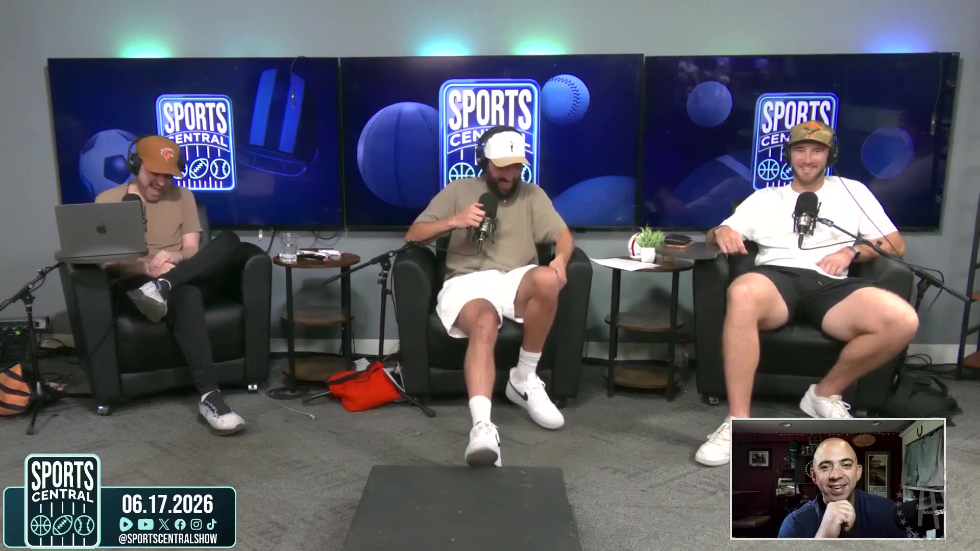 Sports Central: Everyone on the White Sox knew Murakami was legit https://t.co/obGNHfZdUX