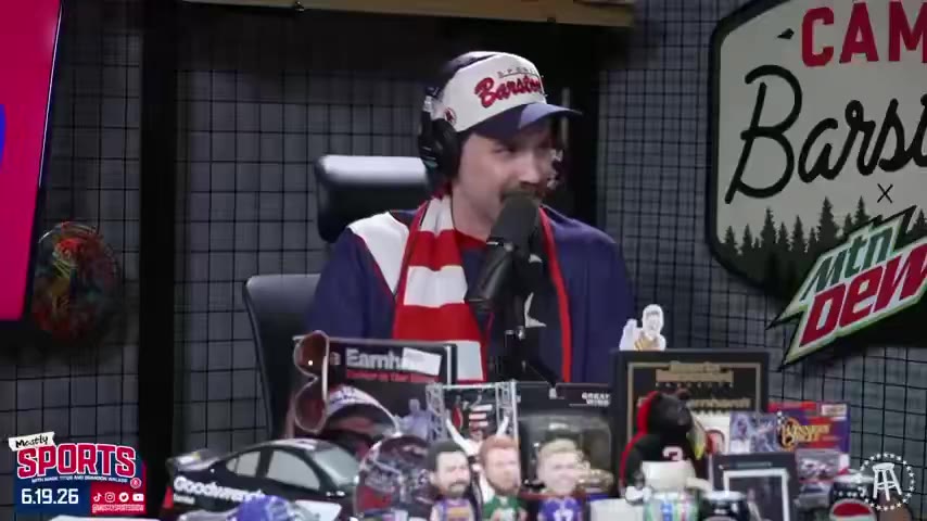 Viva La Stool: Green Greg was GONZO last night https://t.co/AvEoWIcey5