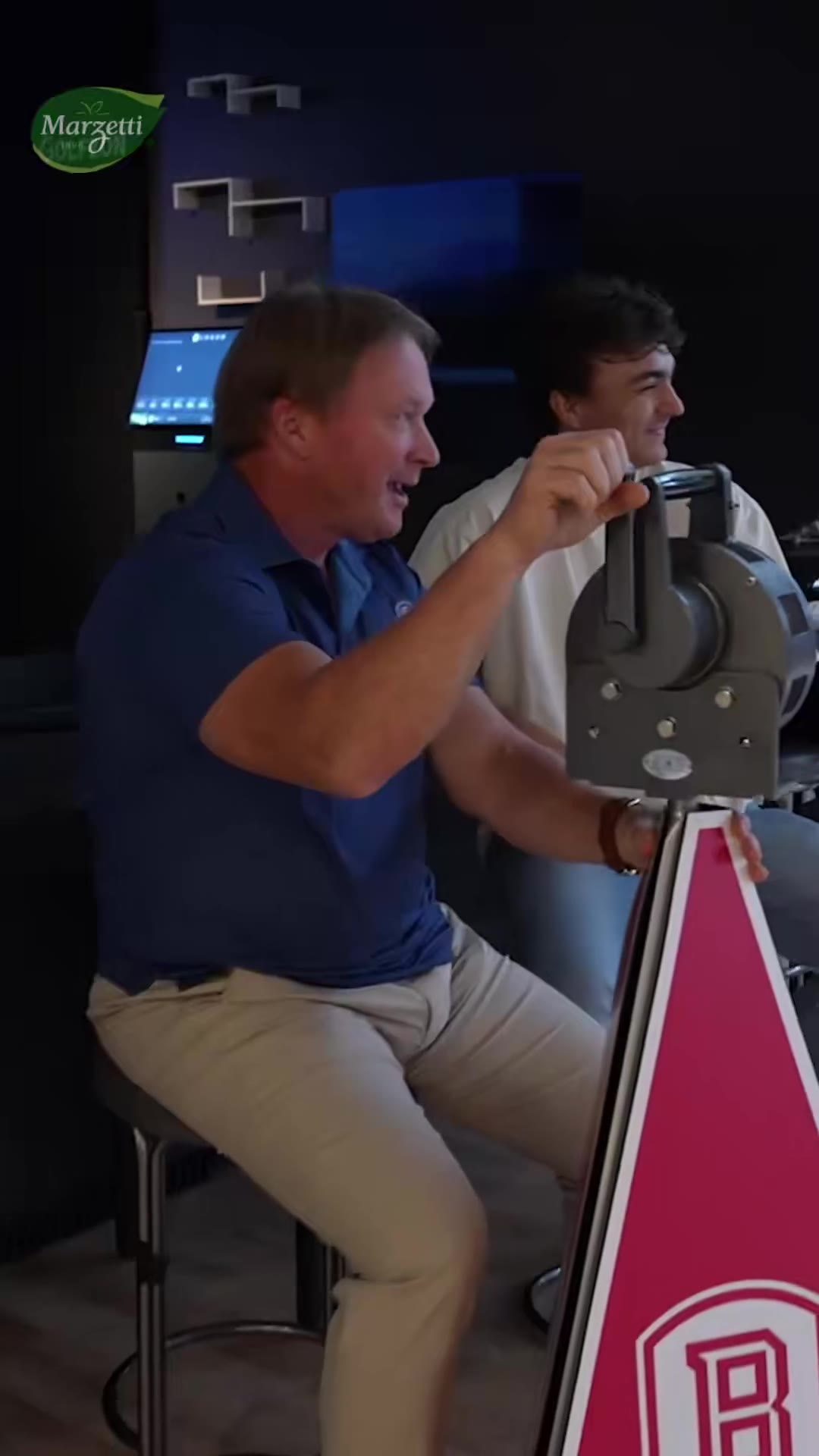 Barstool Sports: Coach Gruden was cranking in the office and Big Cat’s got a serious siren problem on his hands https://t.co/6tiex3oOLS