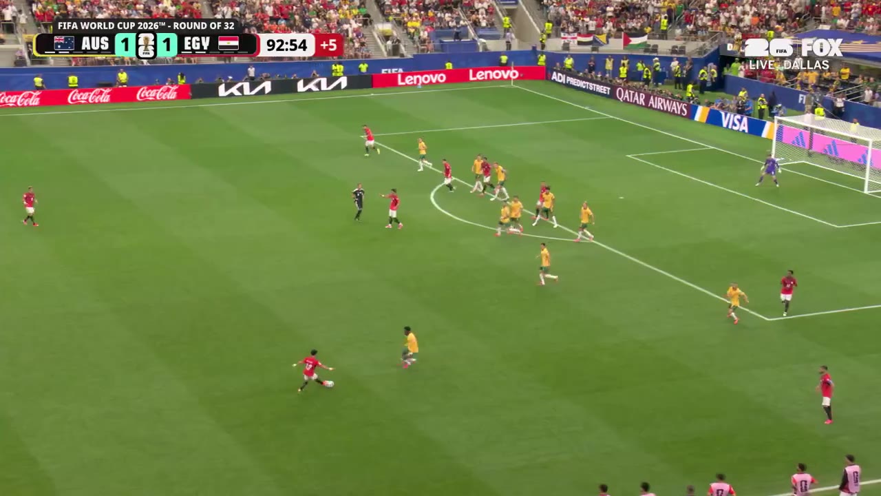 Barstool Sports: TAKE A BOW PATRICK BEACH! 

WORLD CLASS FROM THE AUSSIE KEEPER https://t.co/WqP6ukIrNC