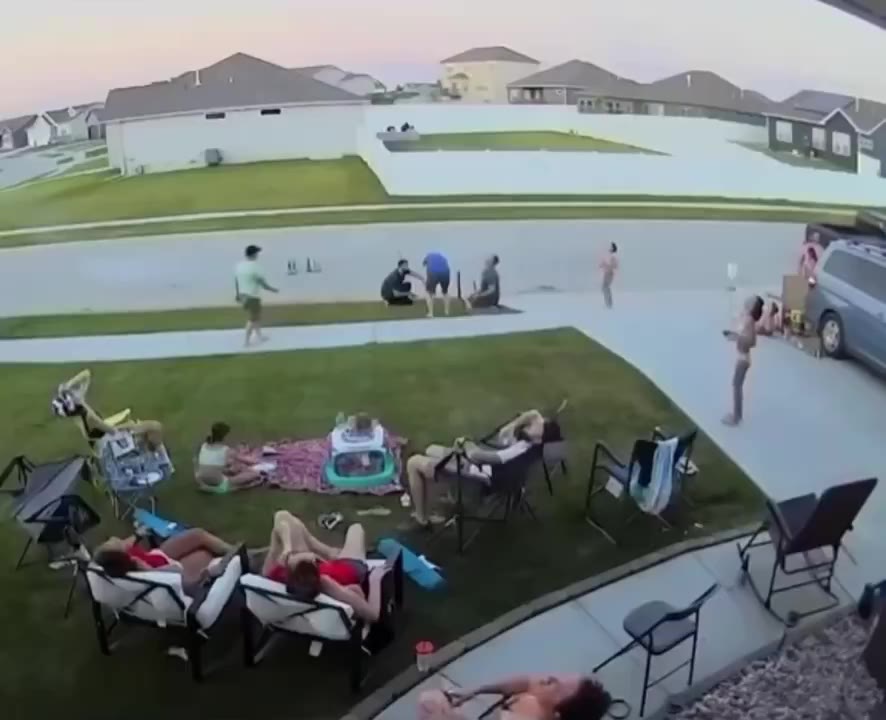 Stoolies Clubhouse 🏴‍☠️: Friendly reminder to not do this today. But if you do, make sure you get it on camera https://t.co/gsMSLFhUkm