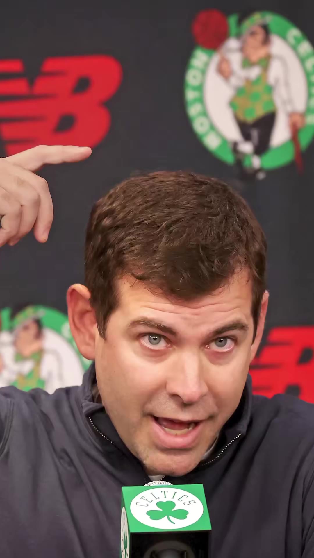 Sports Central: .@MikeMutnansky still trusts Brad Stevens even though he hates the Jaylen Brown trade https://t.co/59FIgJSMUg