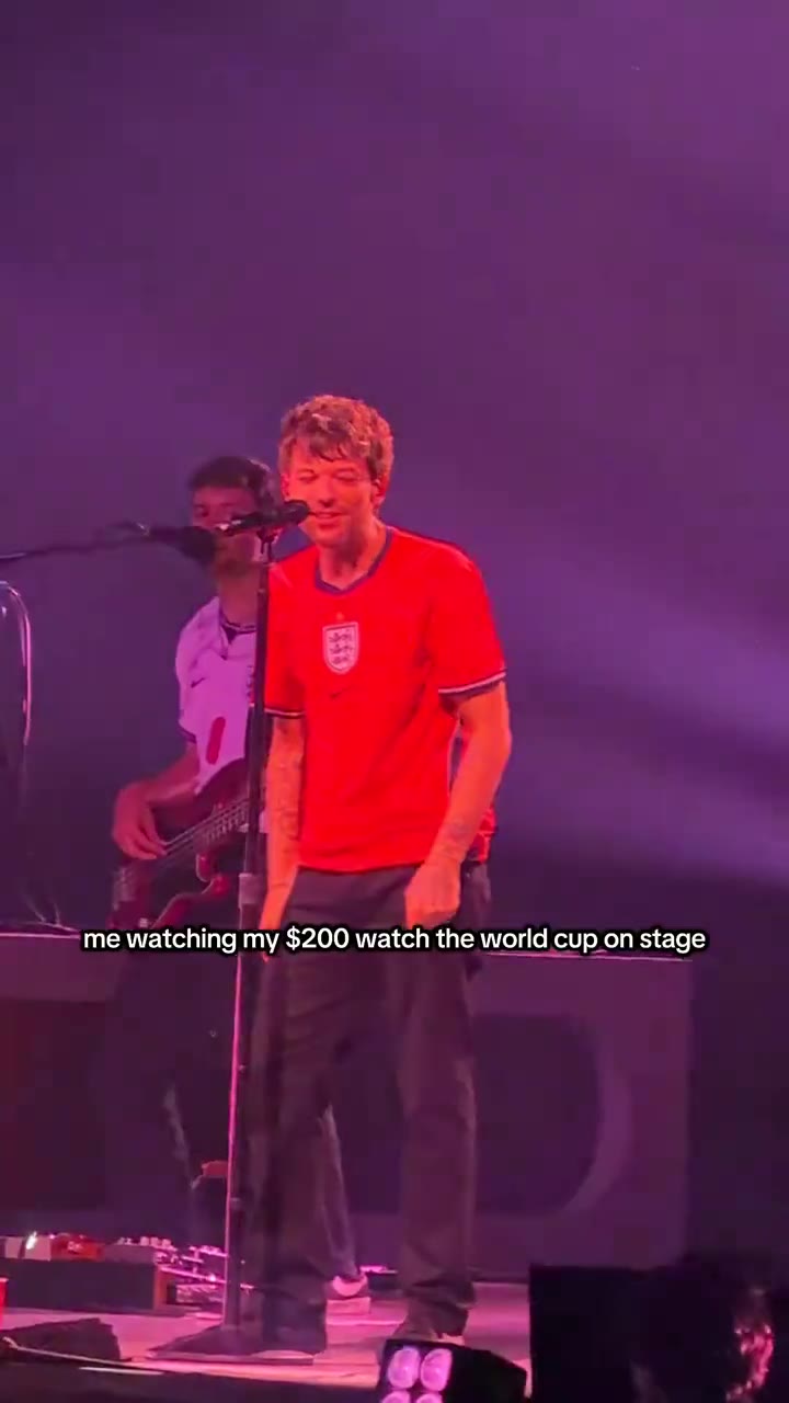 Eric Nathan: Louis Tomlinson spent his concert in Charlotte watching the England/Mexico game lmao https://t.co/ExjU1Fynlc