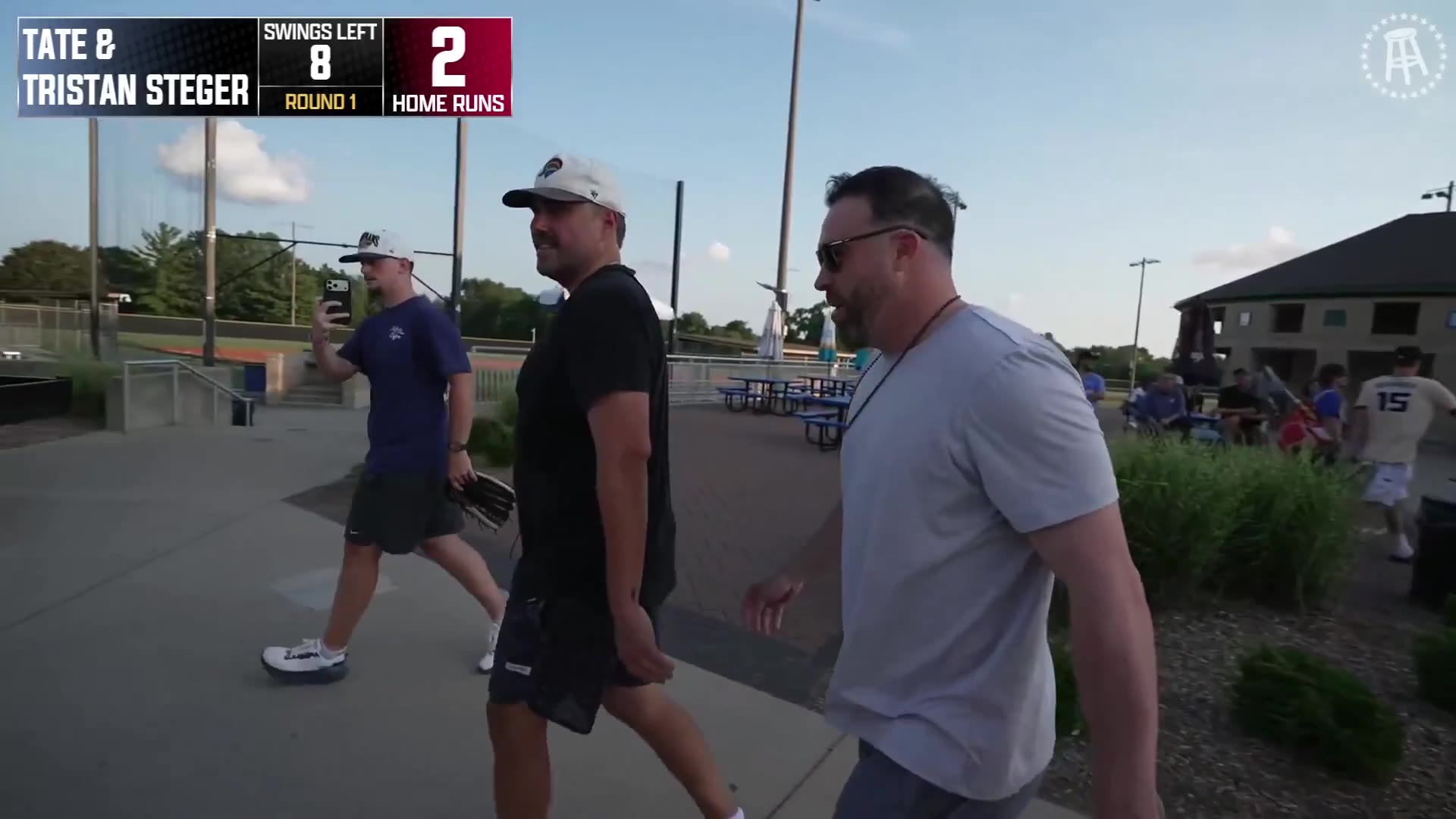 Barstool Sports: Bringing an MLB All-Star to a Barstool home run derby just isn’t fair 

@StoolAfterDark  https://t.co/wCsyHN0HWG