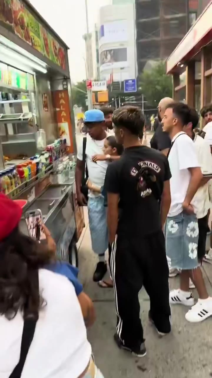 Barstool Sports: Spanish Superstar Lamine Yamal is having no problem acclimating to NYC before the World Cup Final — found eating at a ha