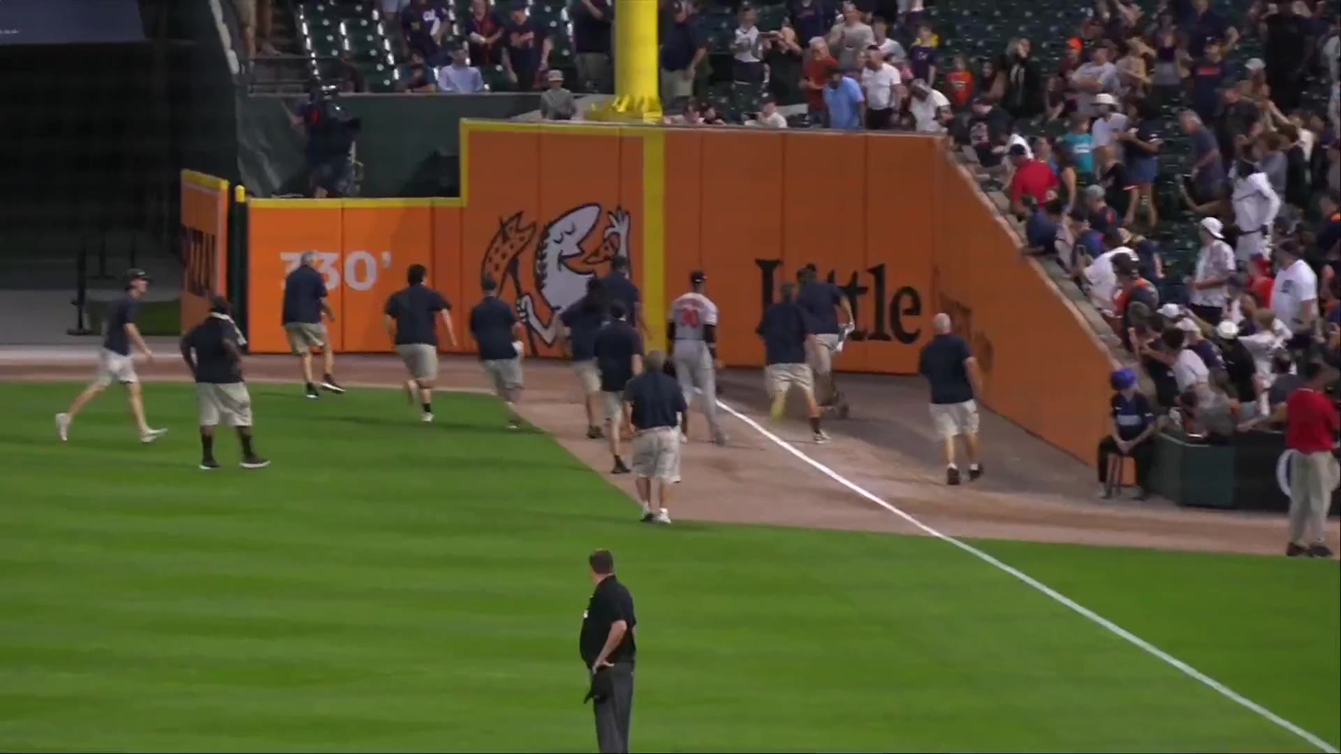 Pardon My Take: A squirrel took over the Tigers game #Baseballguy  https://t.co/2MzacE1R2i