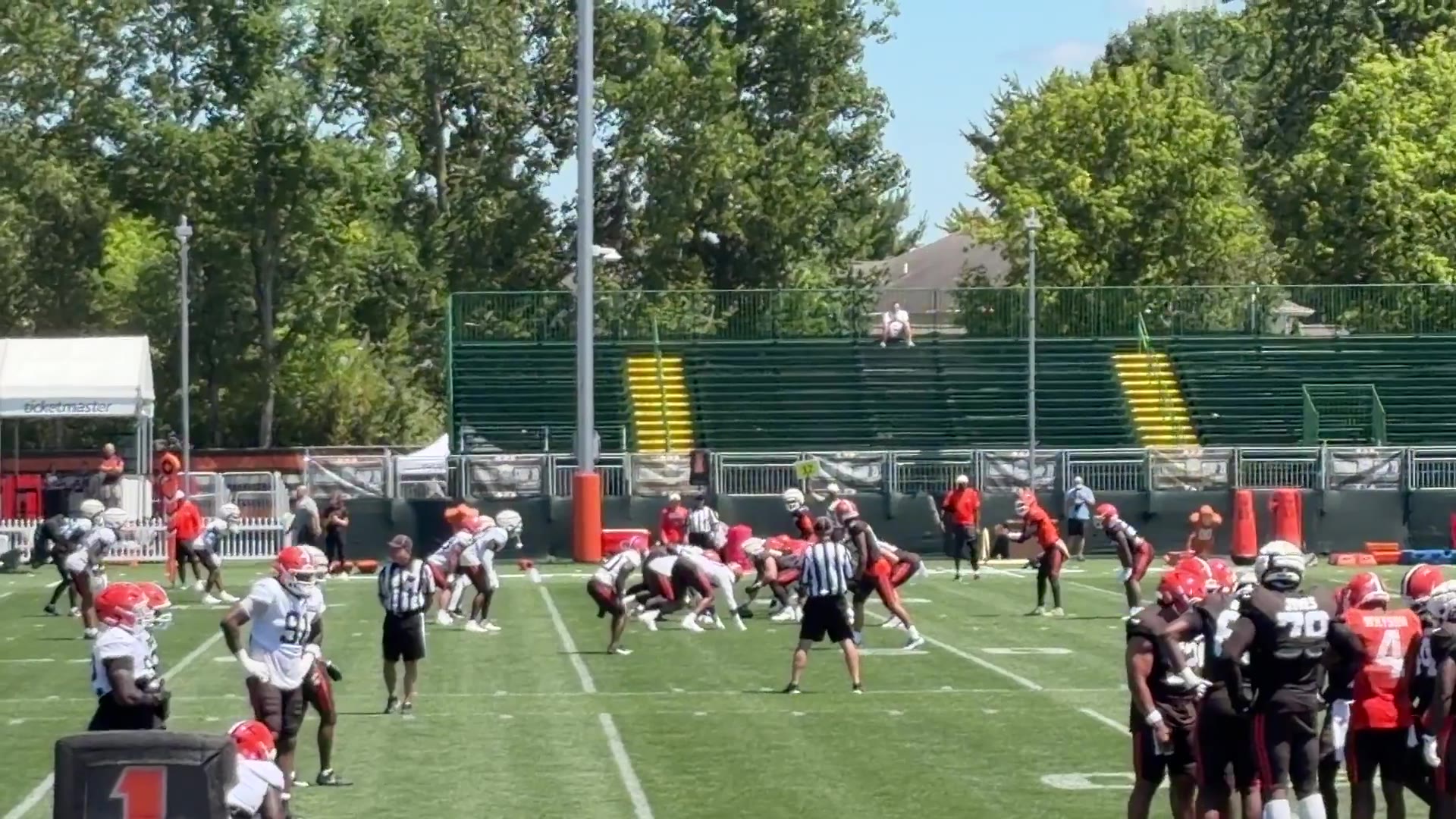 SleeperNFL: KC Concepcion was WIDE OPEN

(@DanielOyefusi) https://t.co/TeUxnp8Xn8