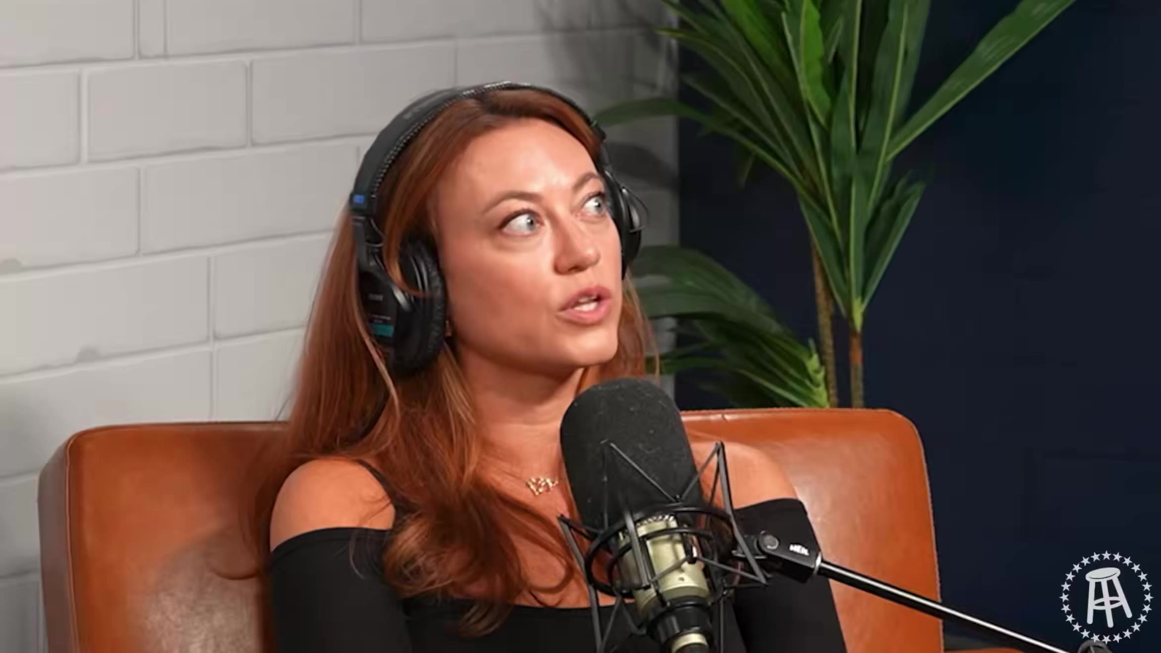 Viva La Stool: “What do you feel about your friendship status with Annika right now?” -Keegs

“It just fucking blows. Especially to bri