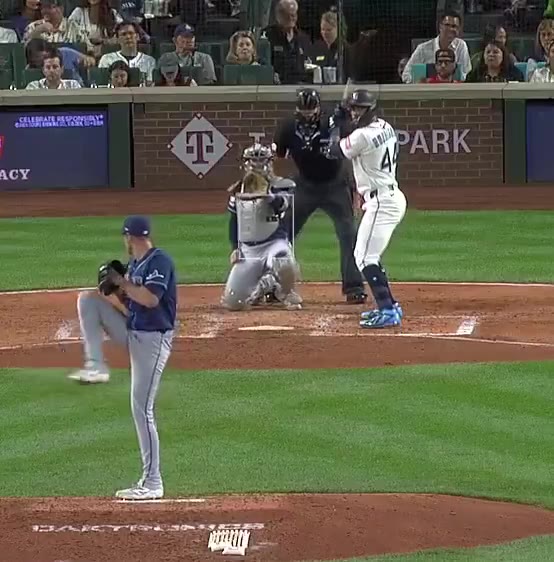 Codify: somehow the ump said julio took too long to challenge this https://t.co/IvWCIzkJgs