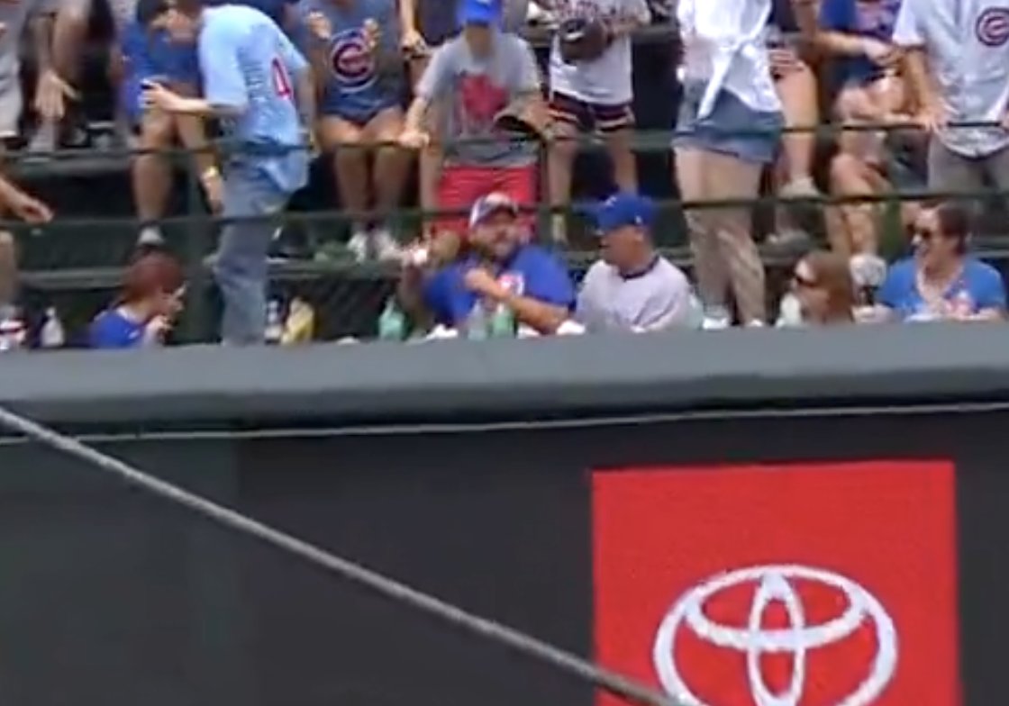 Eric Hubbs: Baez hadn't touched first yet and this guy was ready to fire it back https://t.co/XMAfyX1SP0