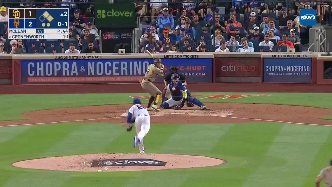 Memes: These guys in the outfield have ROPES https://t.co/PS4x9hBDiT