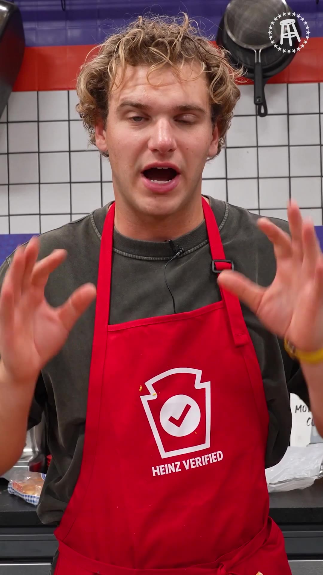 Chef Donny: Brandon ranks 3 different style hot dogs from best to worst @BFW 🌭 https://t.co/bKEu9fufUT