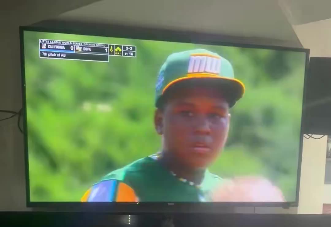 Rico Bo$co: LAUGHABLE CALL 

@LittleLeague !!!! https://t.co/VTWR5ZvXWN