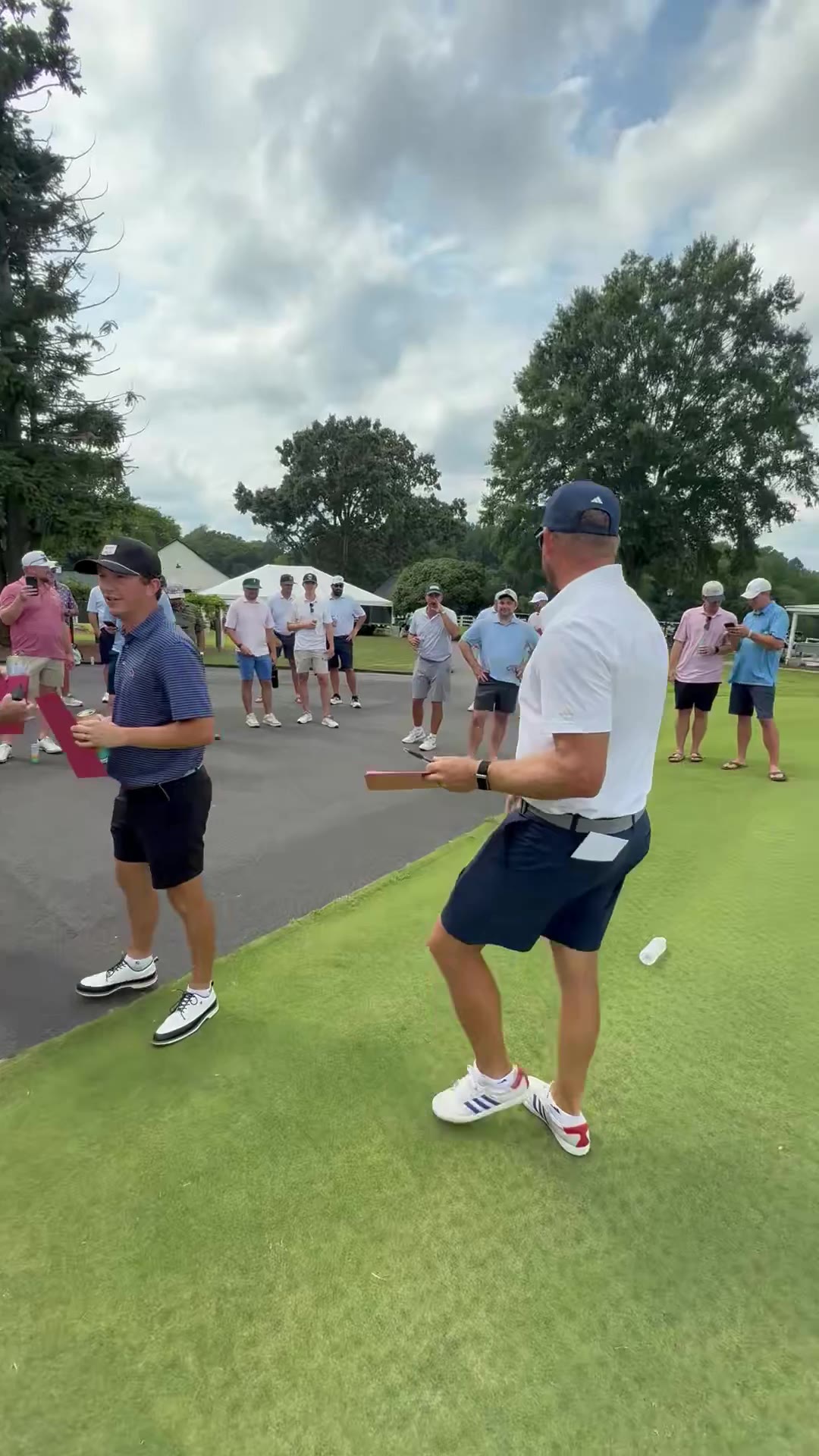 Fore Play: Yip put his picks in an envelope before Day 2 started… they ended up winning the whole thing 💀

@BarstoolClassic @YipSt
