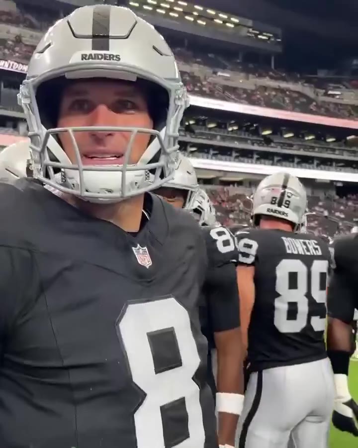 Mike Garafolo: Based on warmups (see @ryanmcfadden_’s read on them), Kirk Cousins and the starters looking like they’ll get some run to