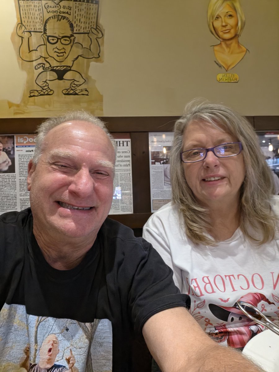 Stuart Feiner: Plane late so we ate a great breakfast at the world famous Palm and it was delicious.  Going out with @danabeers and his