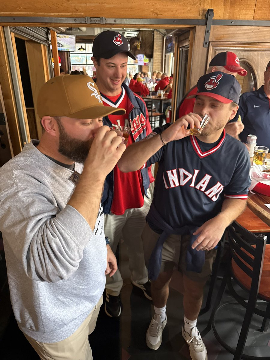 Ohio’s Tate: Cleveland Fans:
STOP BUYING WHITE SOX DAVE SHOTS!!!!
He doesn’t want to drink too much tonight (but he is awful at tur