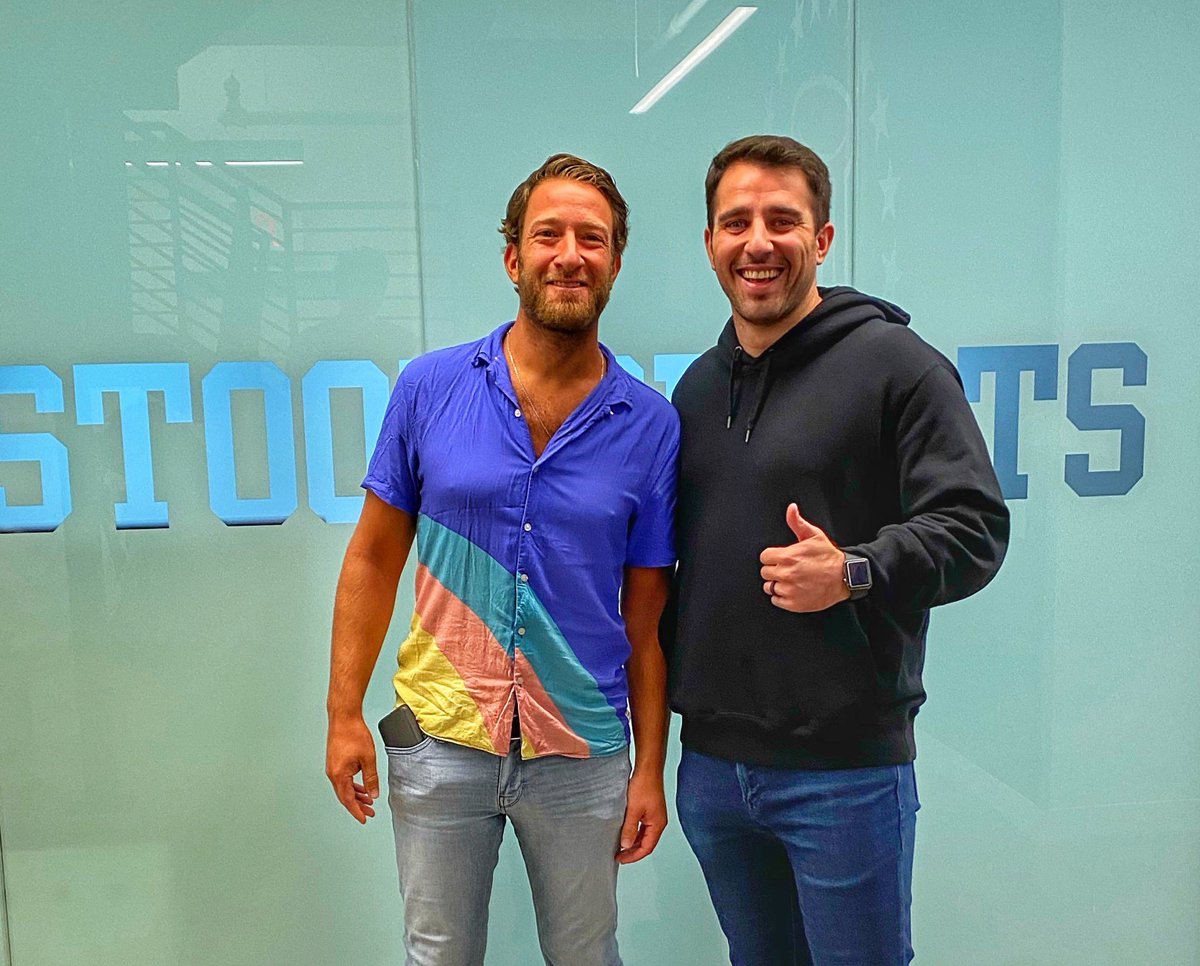 Riggs: @stoolpresidente And some pay for this lol